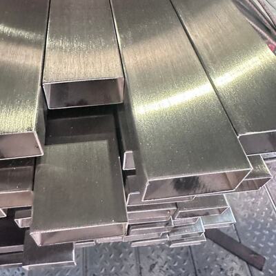 40×20mm Stainless Steel Rectangular Tube with 180G Hairline Finish in SS201 304 316 Grade