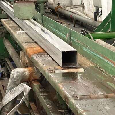 200×200mm Large Size SS201/304/316 Grade Mirror & Satin Finished Stainless Steel Square Tube for Construction & Decoration